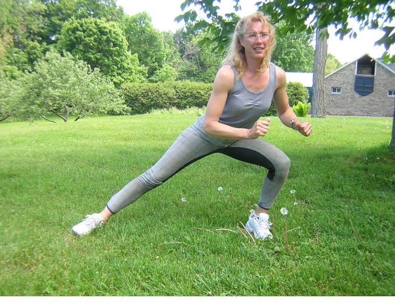 Pre horse Ride Stretches, Equestrians stretches, horse riding warm-up exercises, Pre horse Ride Pectoral Stretch, Runner's Lunge