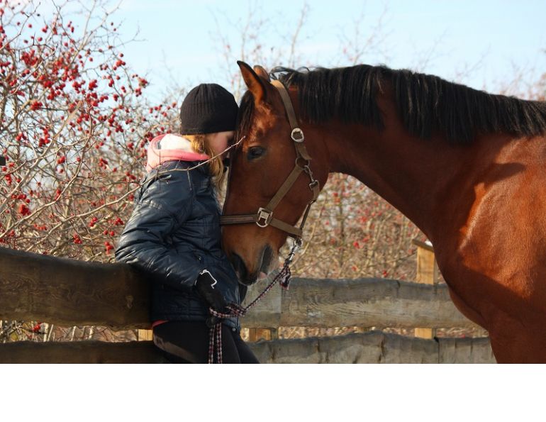 Lindsay Grice, horse and winter, bond with horse, getting most out of winter horse, winter horse riding, riding horses in winter, winter trail riding, winter horse training Lindsay Grice, horse and winter, bond with horse, getting most out of winter horse, winter horse riding, riding horses in winter, winter trail riding, winter horse training