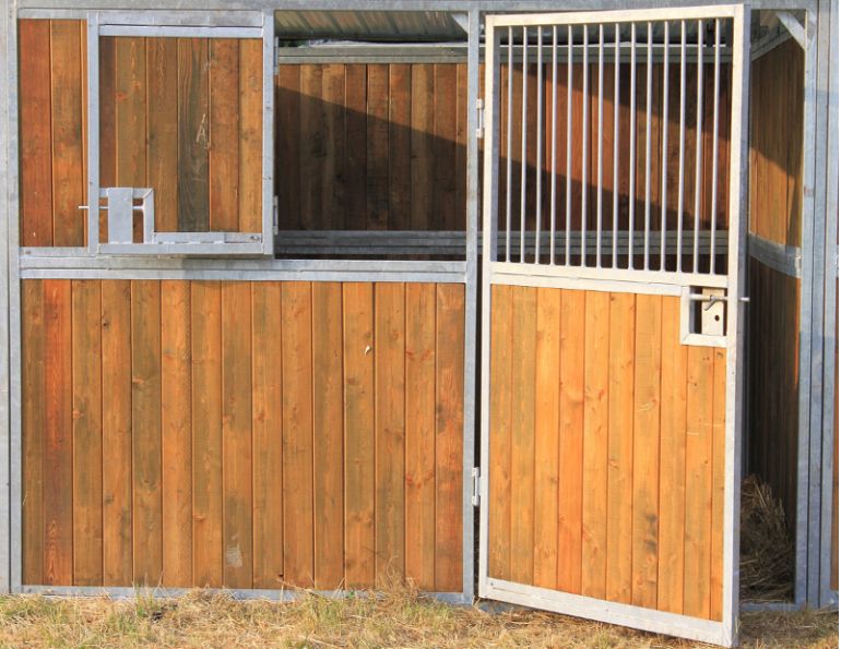 Keep your neighbours informed of suspicious activity, horse farm security, secure farm, turn your horses out without halters, horse barn alarm system, horse barn closed-circuit TV system, secure horse paddock, horse tattooed, horse branded, horse microchip Keep your neighbours informed of suspicious activity, horse farm security, secure farm, turn your horses out without halters, horse barn alarm system, horse barn closed-circuit TV system, secure horse paddock, horse tattooed, horse branded, horse microchip
